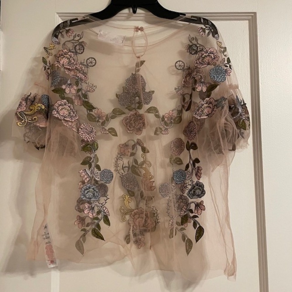 DISNEY Princess Aurora Sleeping Beauty Sheer Floral Embroidery Women Top XS - Picture 3 of 7